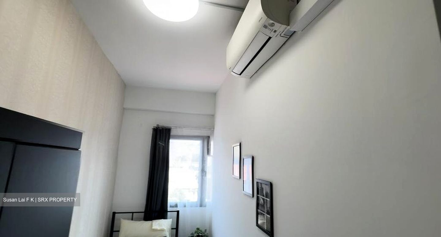 Changi South Avenue 1 (D16), Terrace #633388411